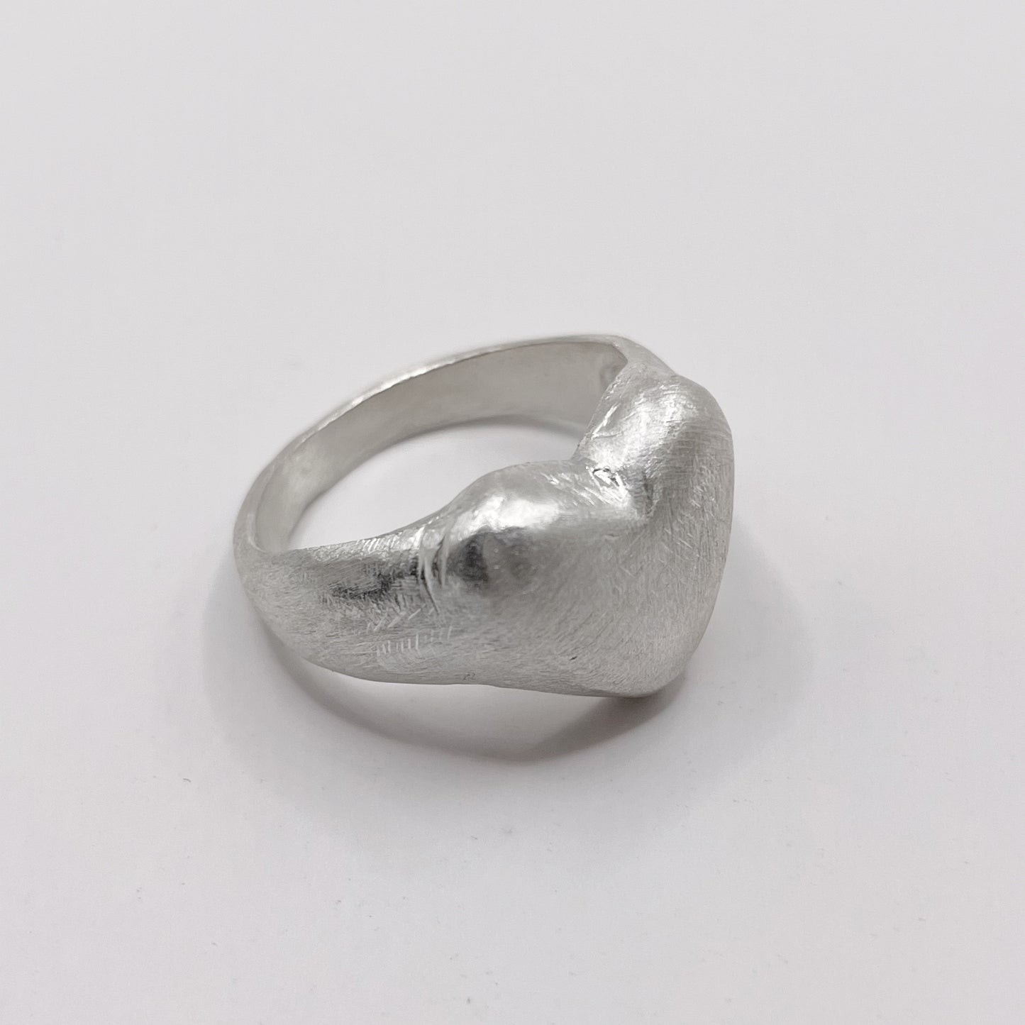 Heart silver ring