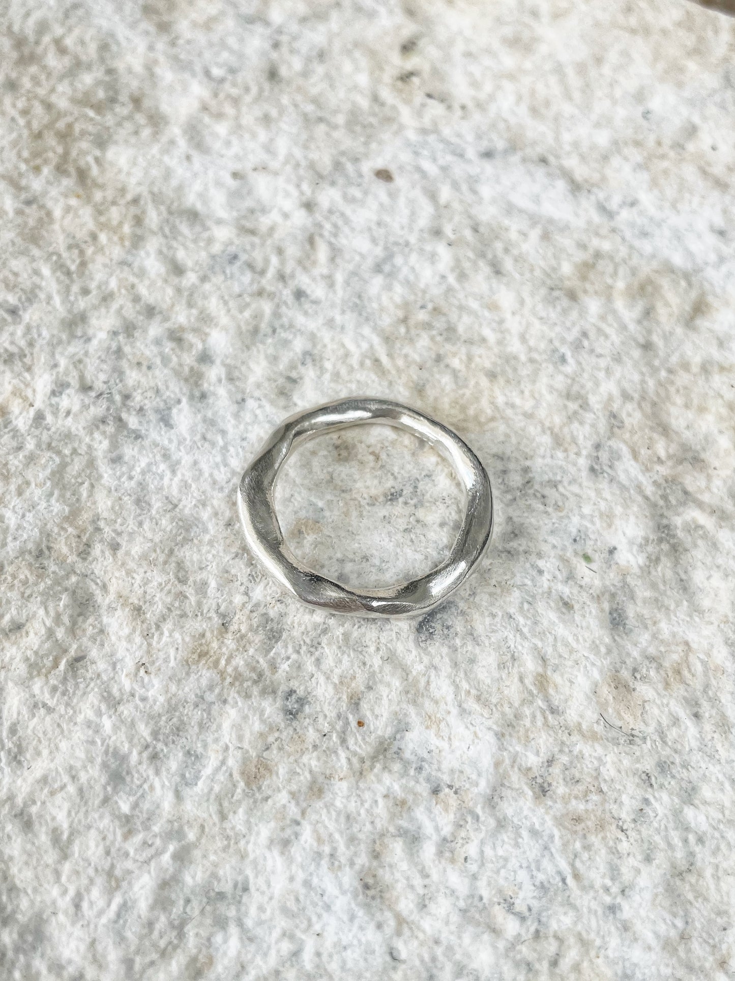 Flow silver ring