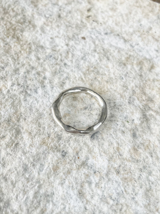 Flow silver ring