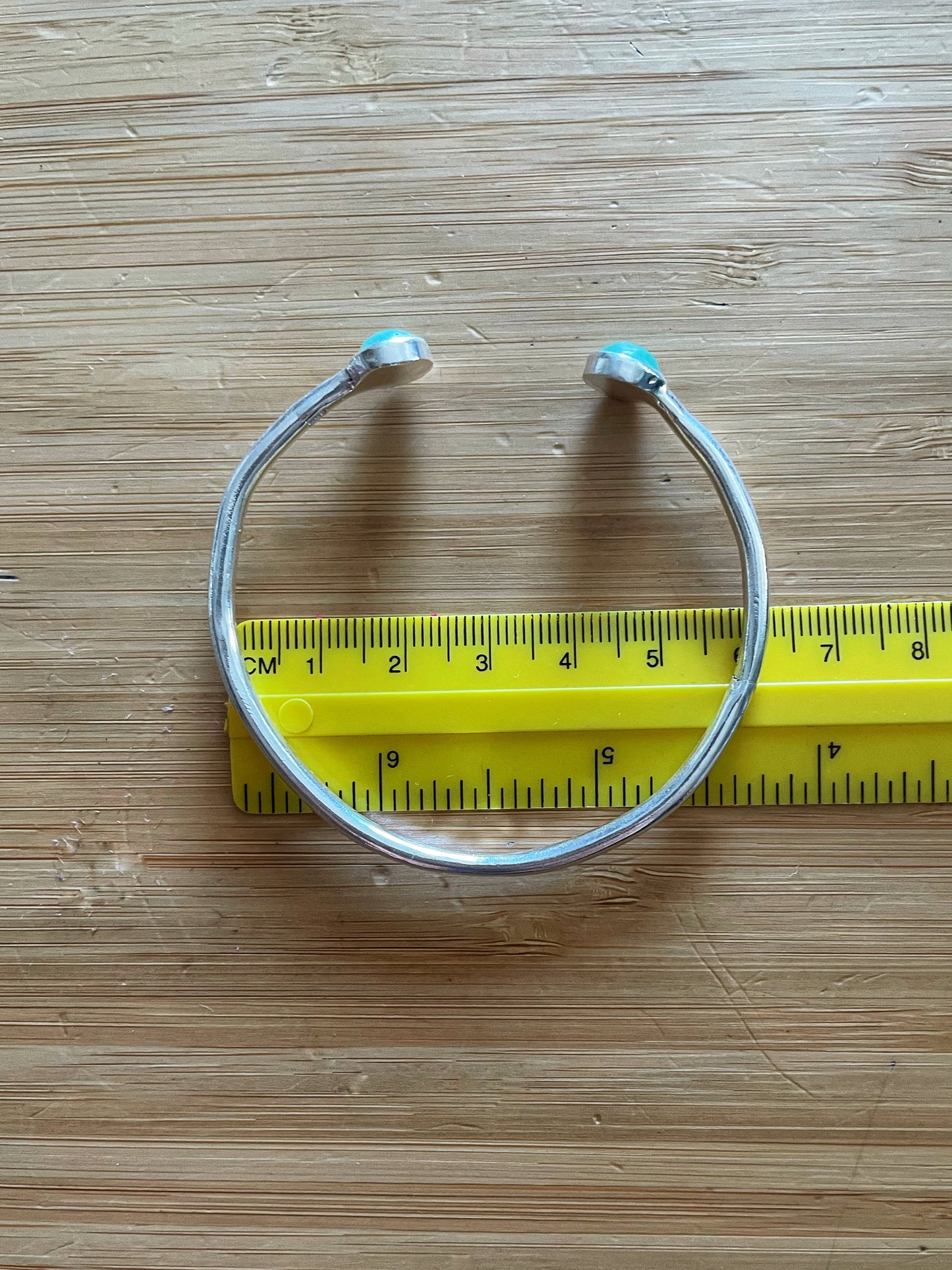 Aventurine stones open bangle