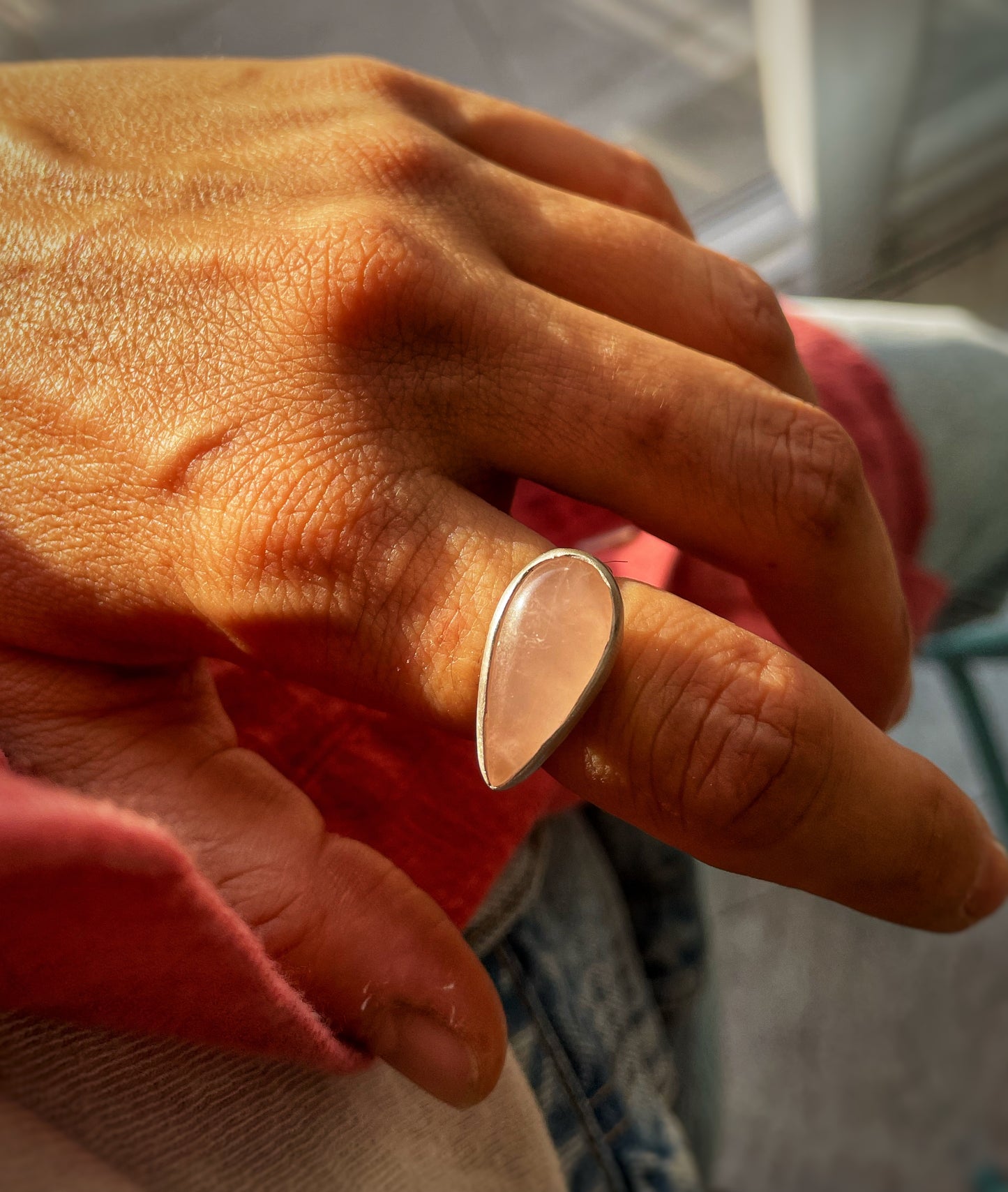 Rose quartz silver ring