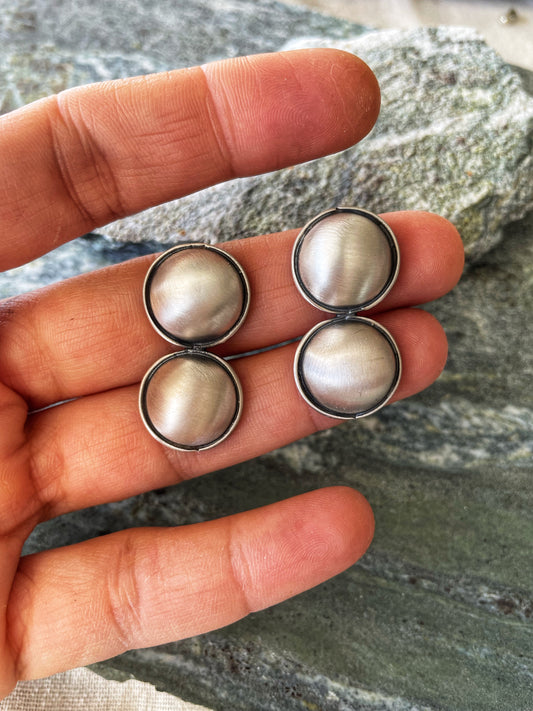 Double silver studs