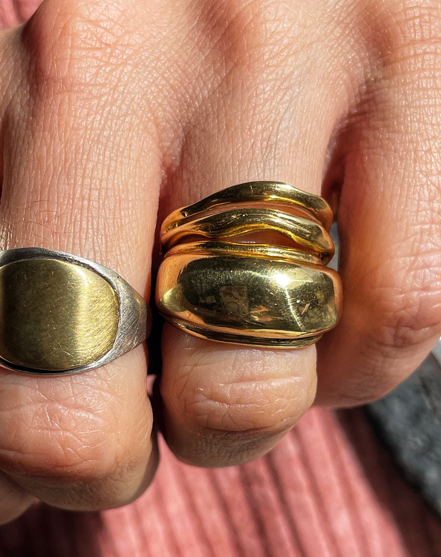 Wave gold ring