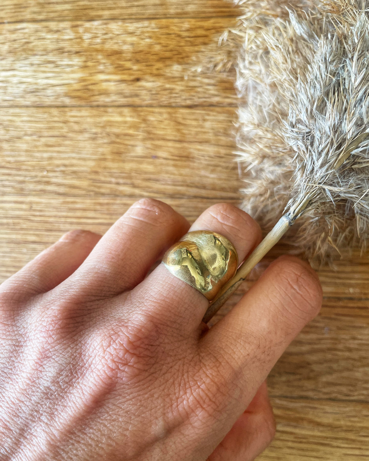 Audrey gold ring