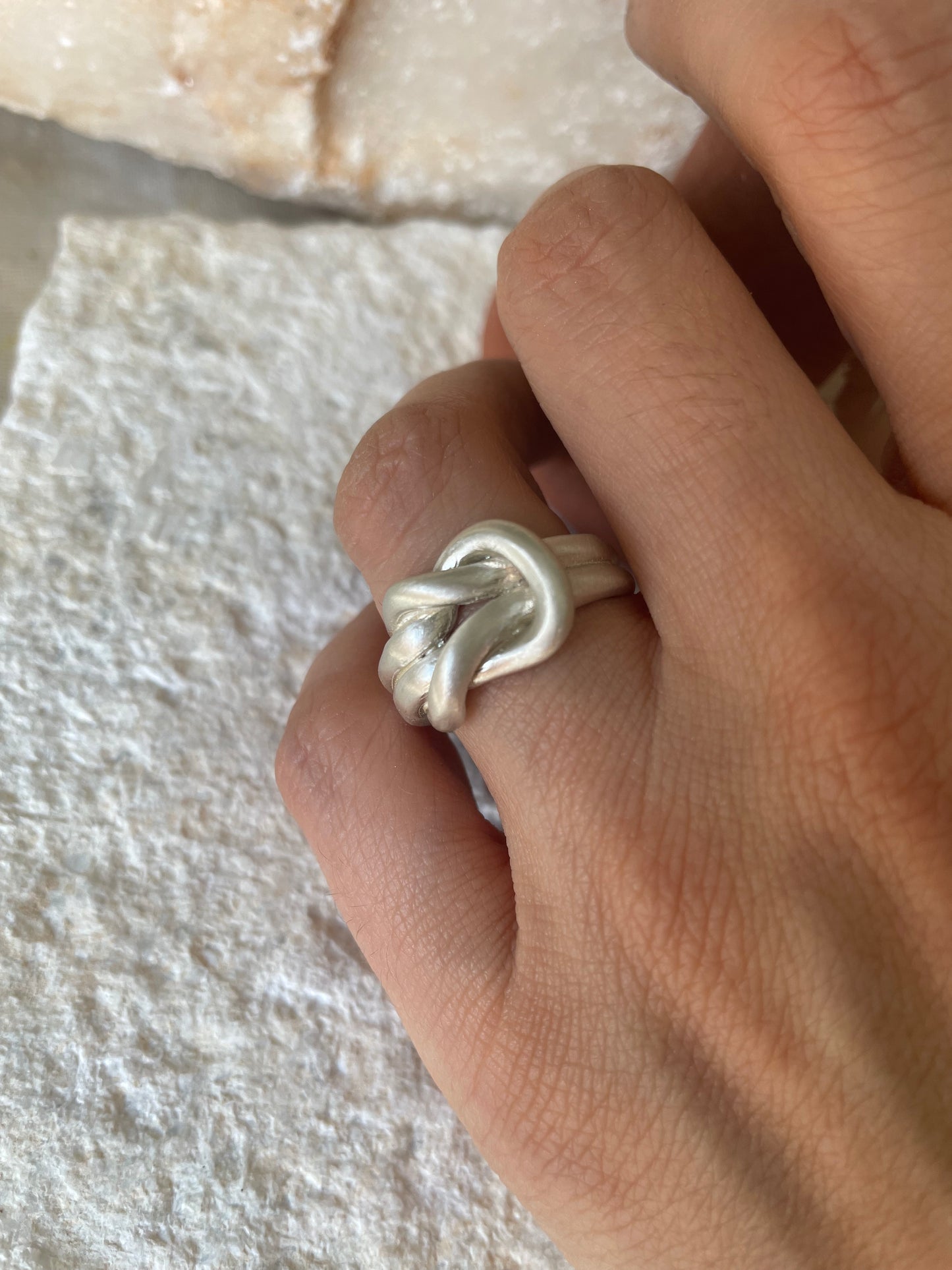 Knot silver ring
