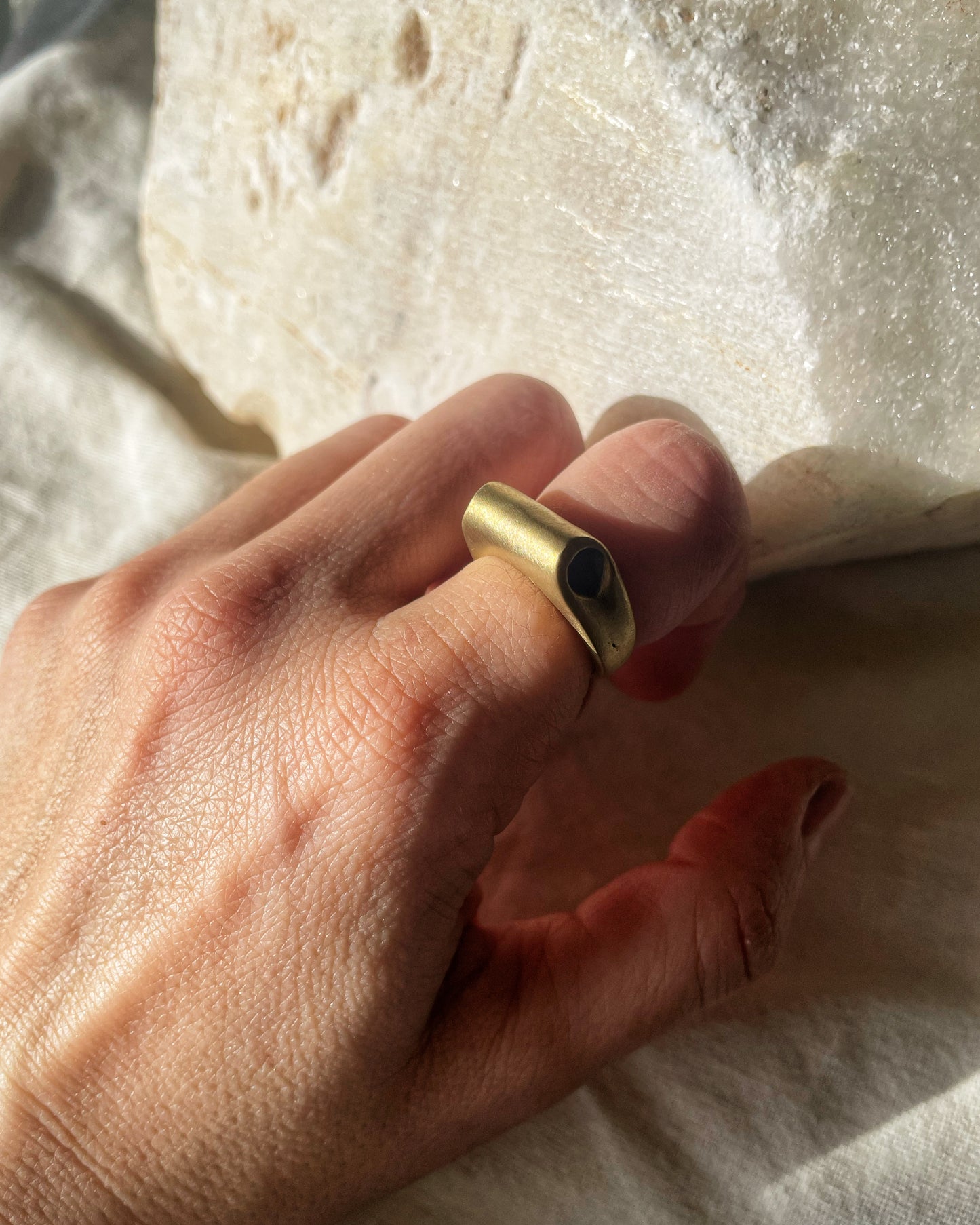 Axis ring