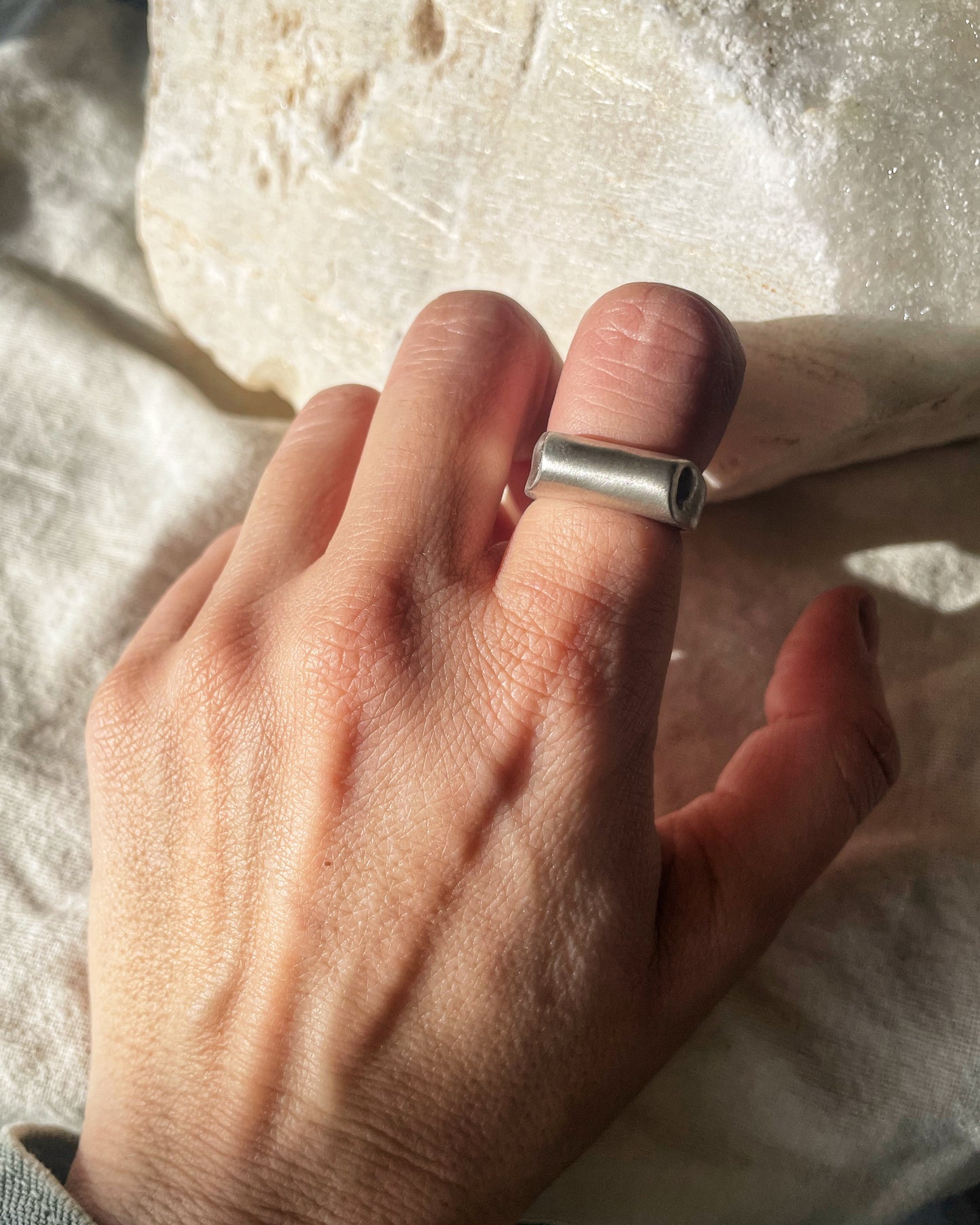 Axis ring
