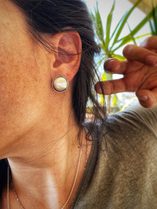 Round silver studs