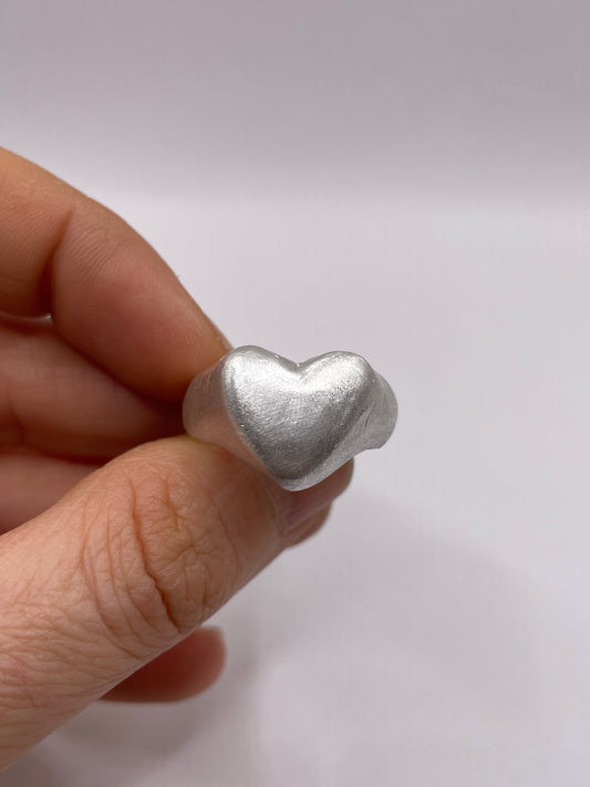 Heart silver ring