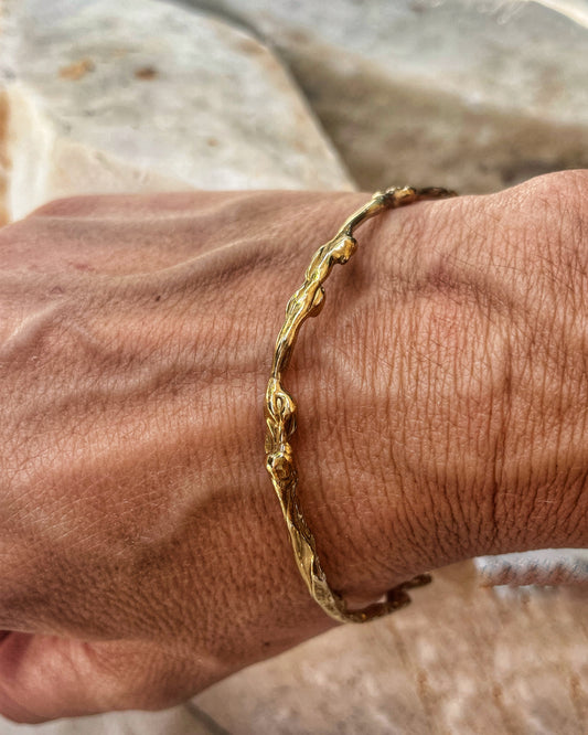 Flow brass bangle