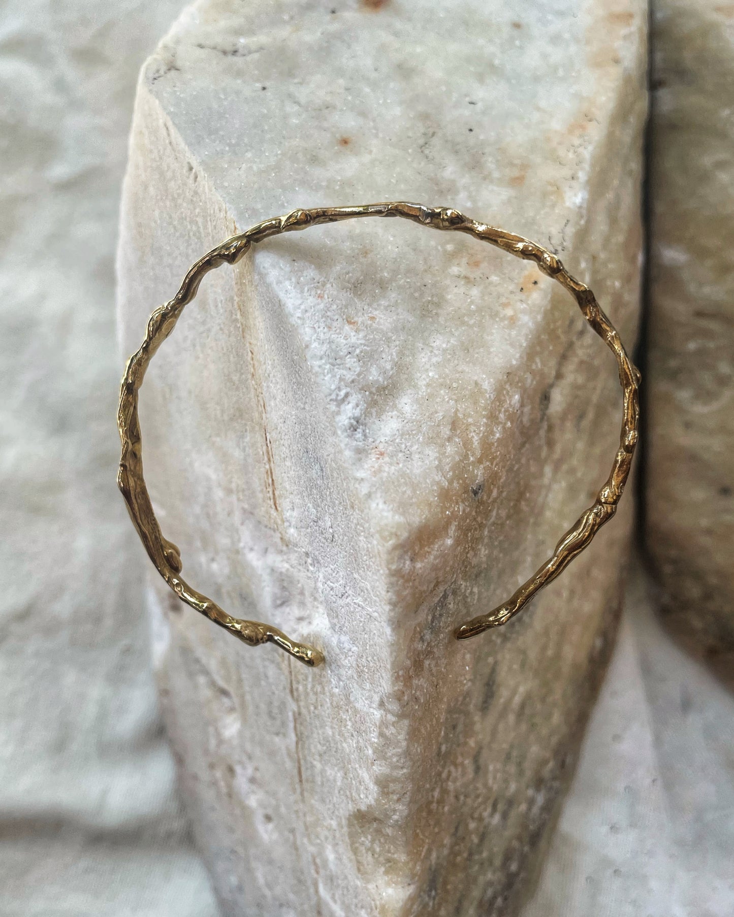 Flow brass bangle