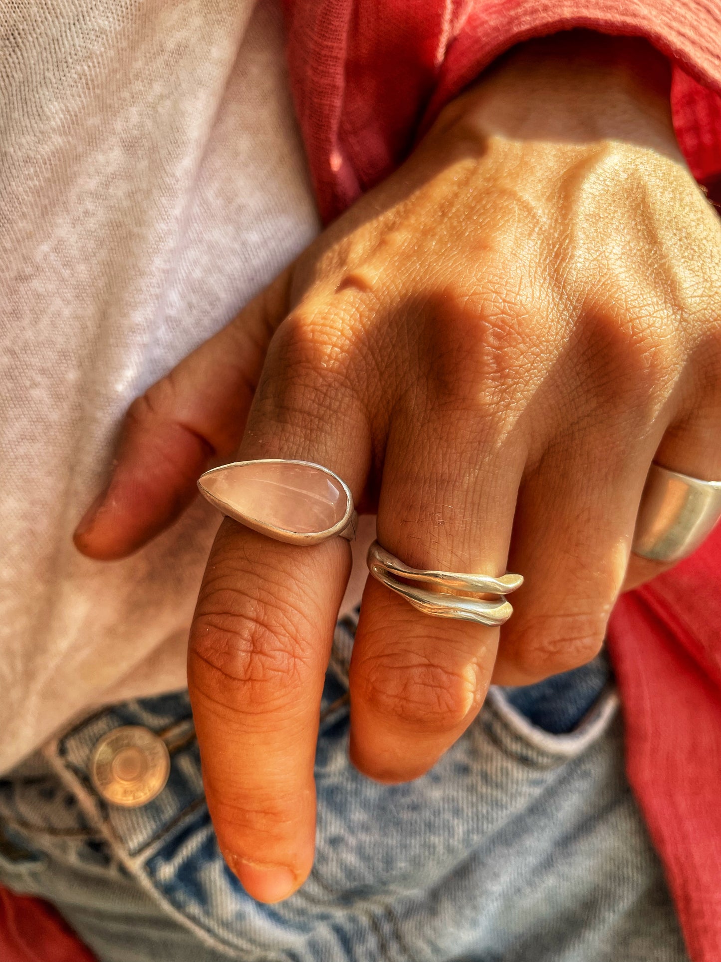 Rose quartz silver ring