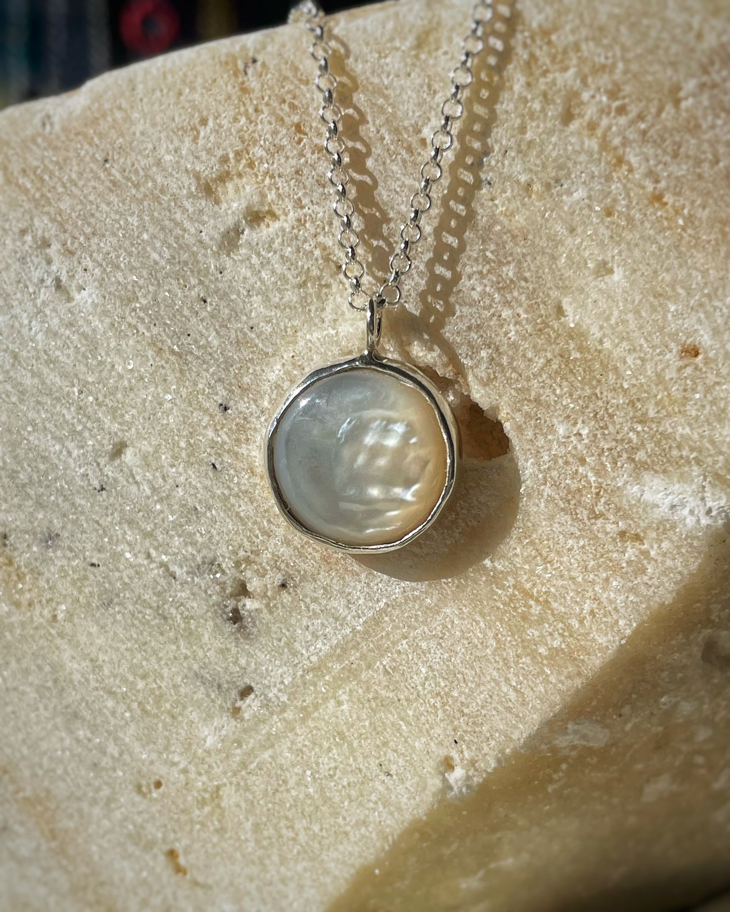 Luna pendant