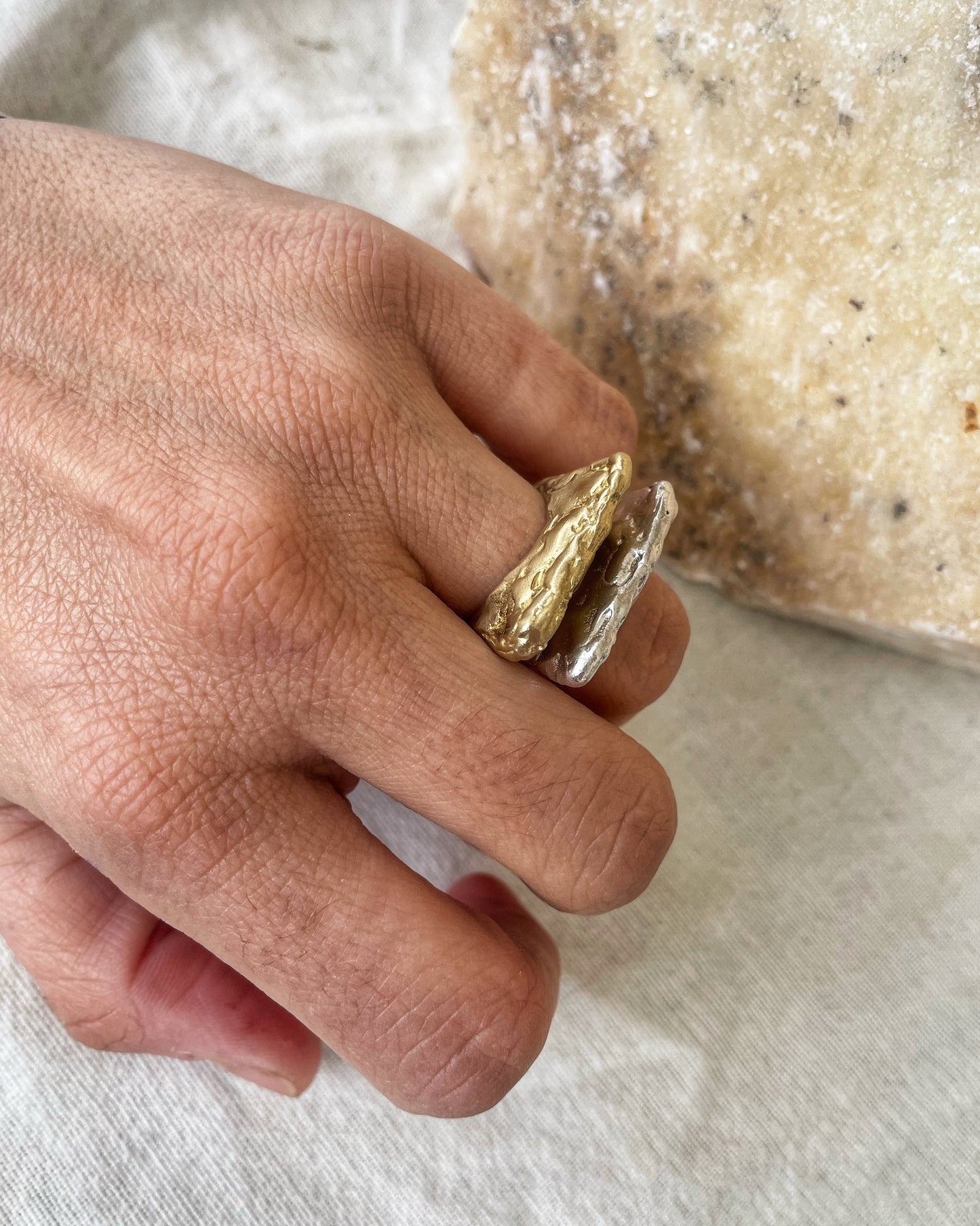 Hera ring