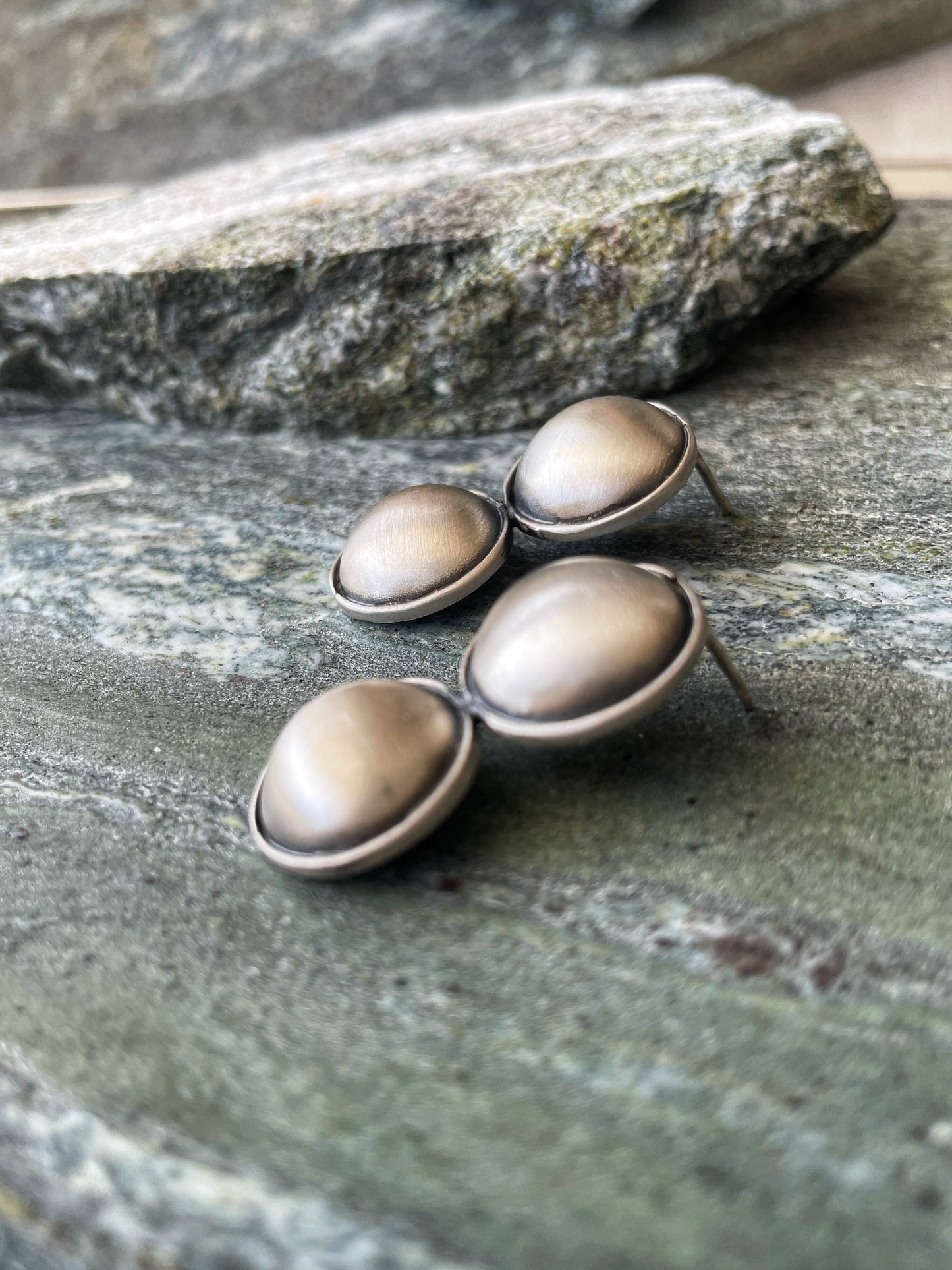 Double silver studs