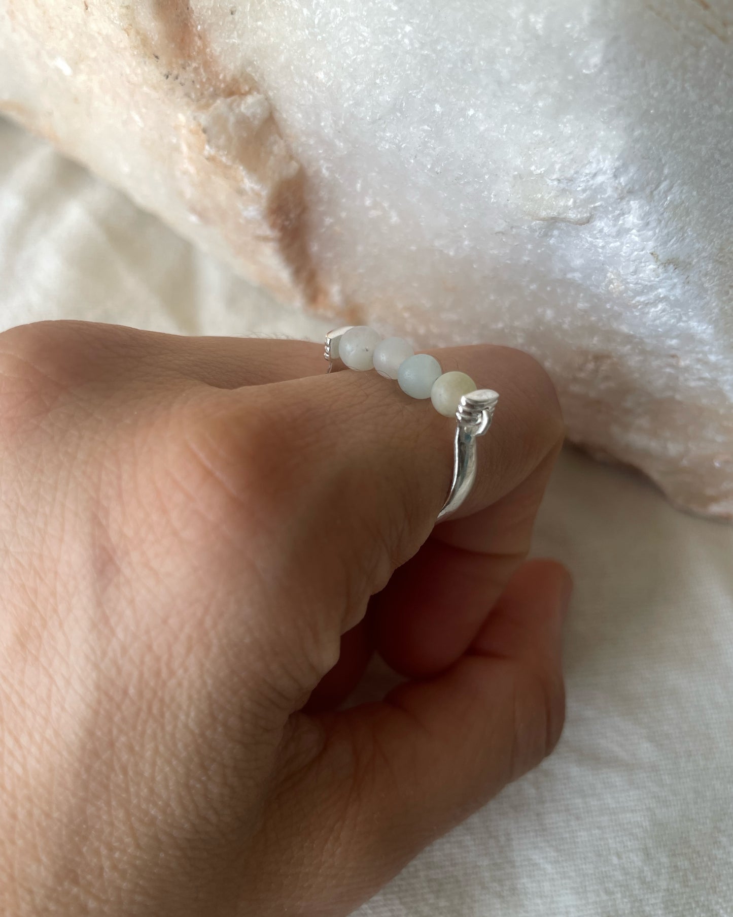 Niovi spinner ring