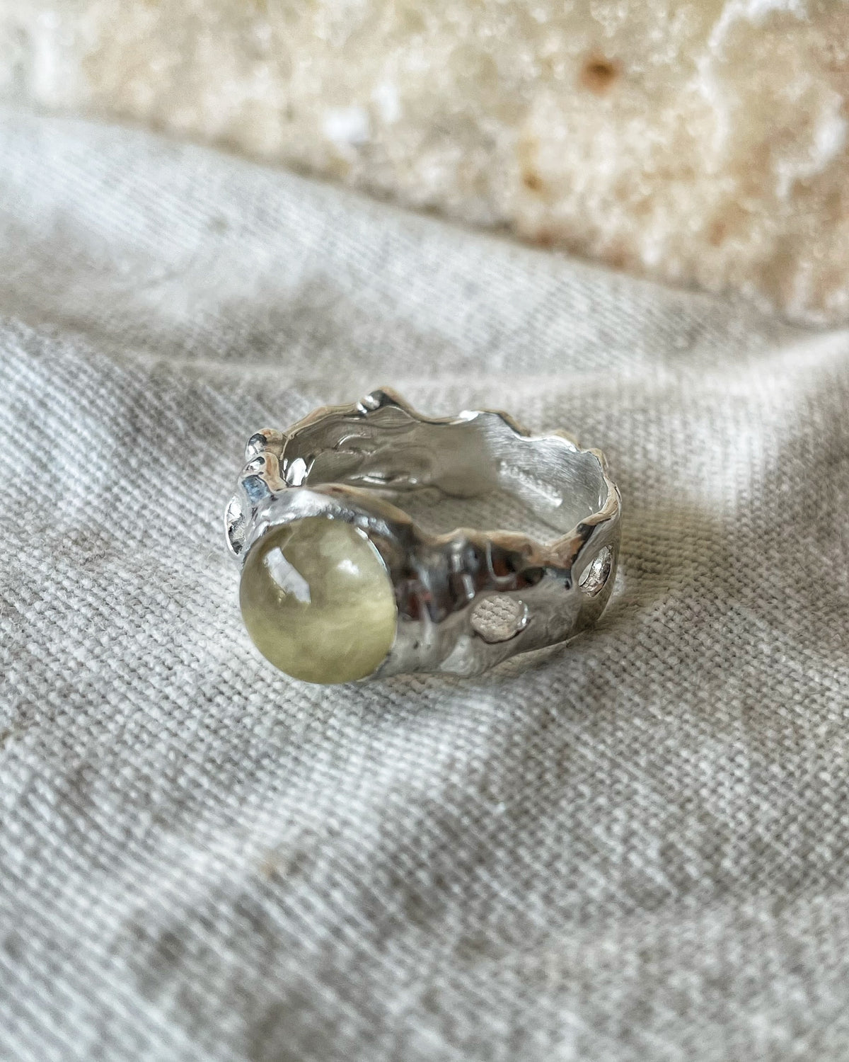 Golden veil ring