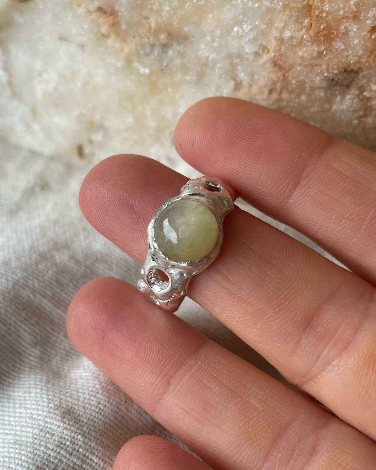 Golden veil ring