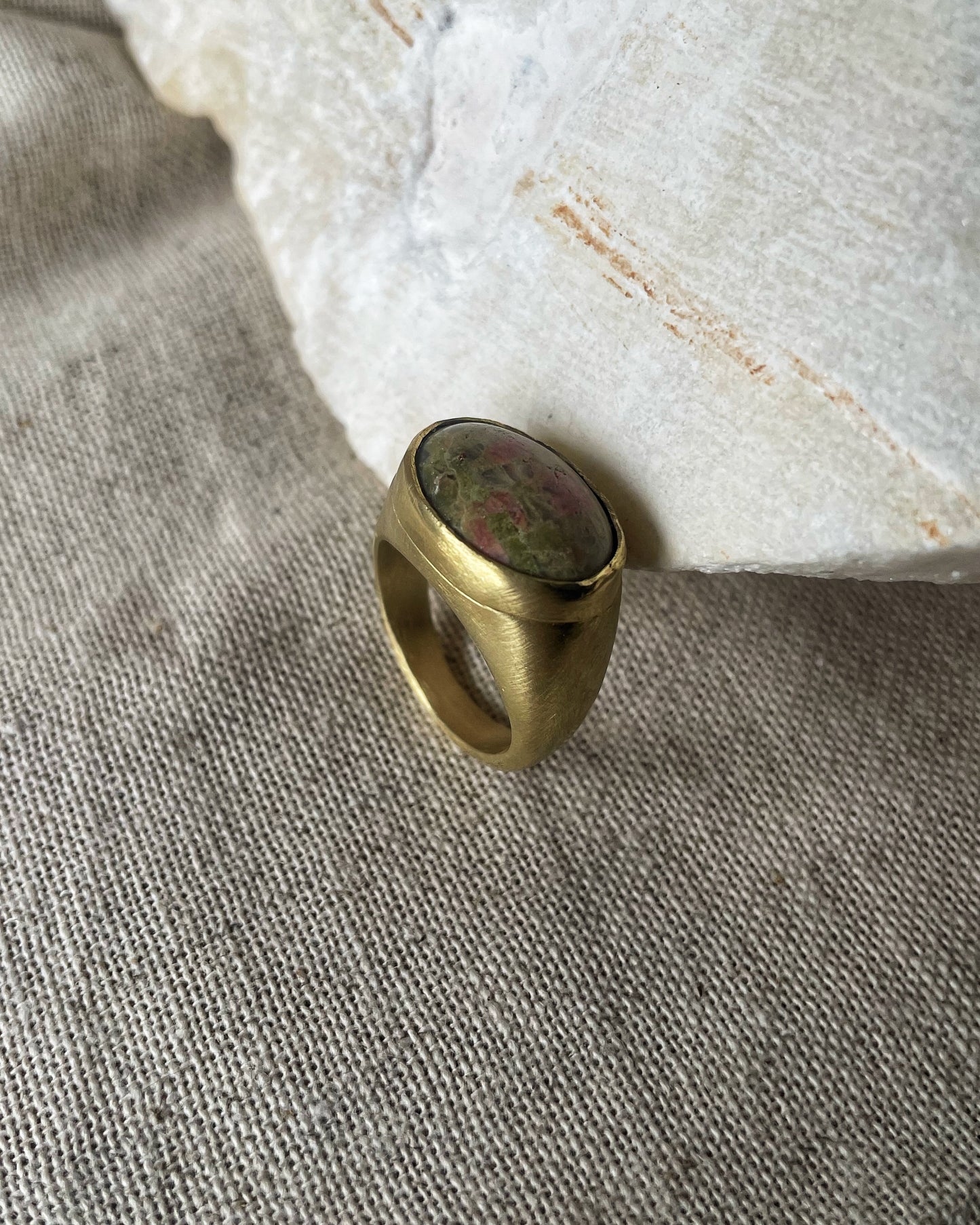 Thetis ring