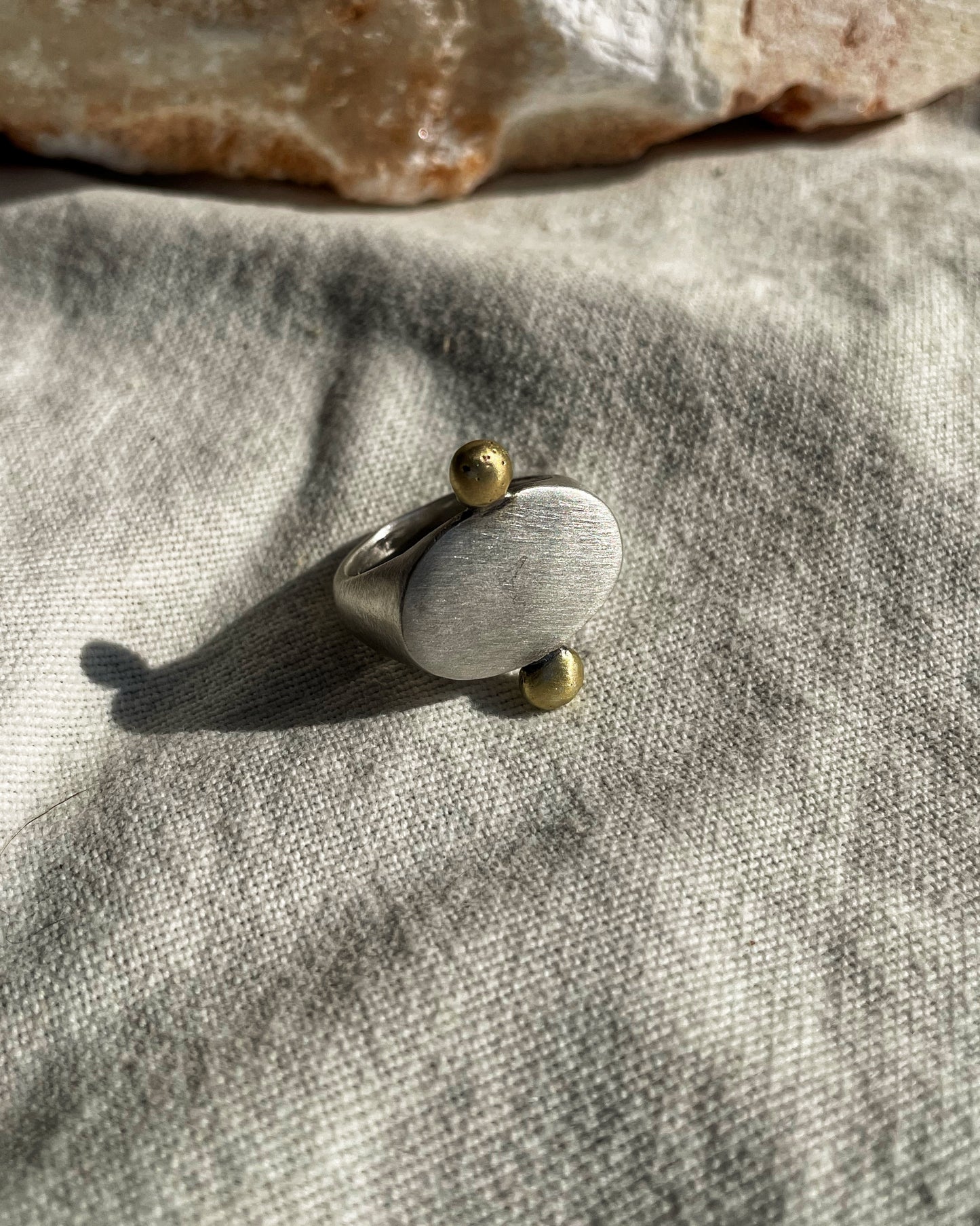 Duo Dot ring
