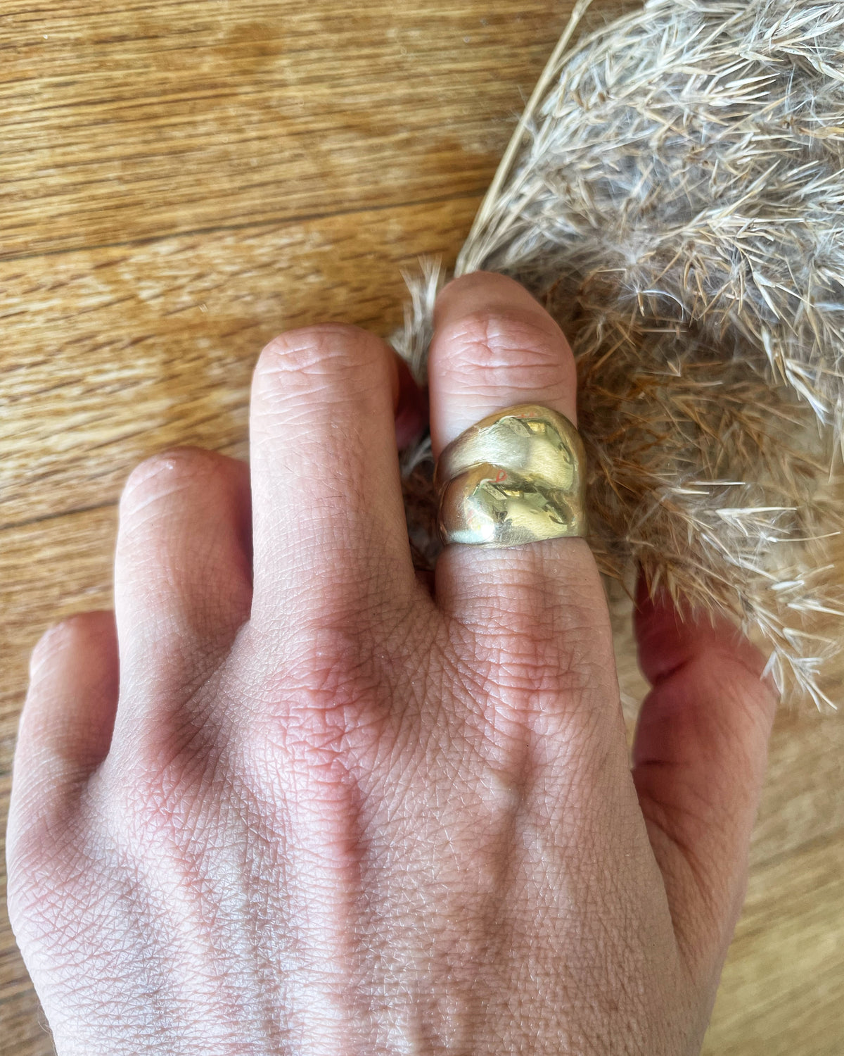 Audrey gold ring