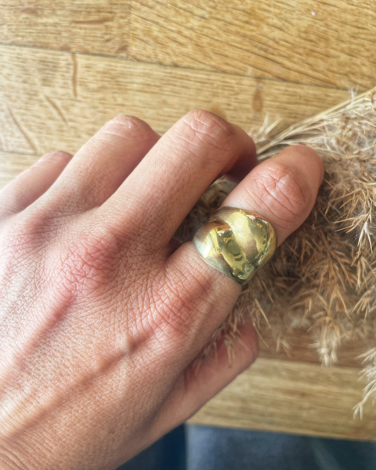 Audrey gold ring